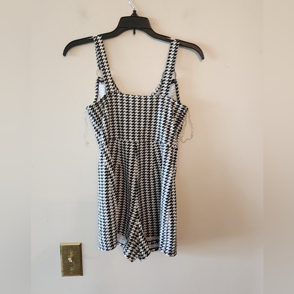 Nobo black and white mini romper size juniors xs - Picture 2 of 4